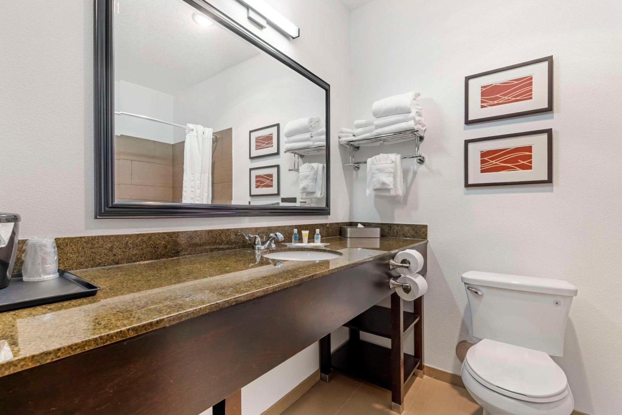 Comfort Suites Near Vancouver Mall Luaran gambar